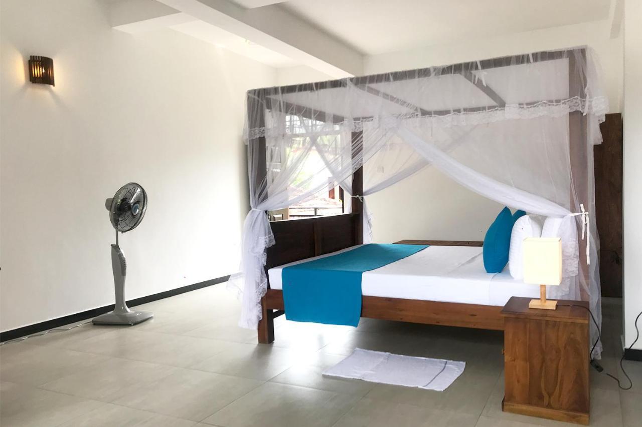 Hotel The Blue Haze Weligama Extérieur photo