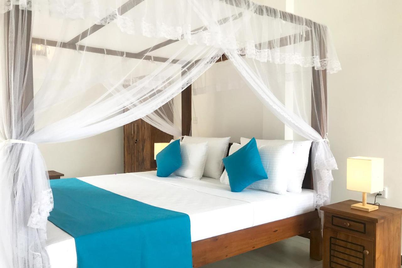 Hotel The Blue Haze Weligama Extérieur photo