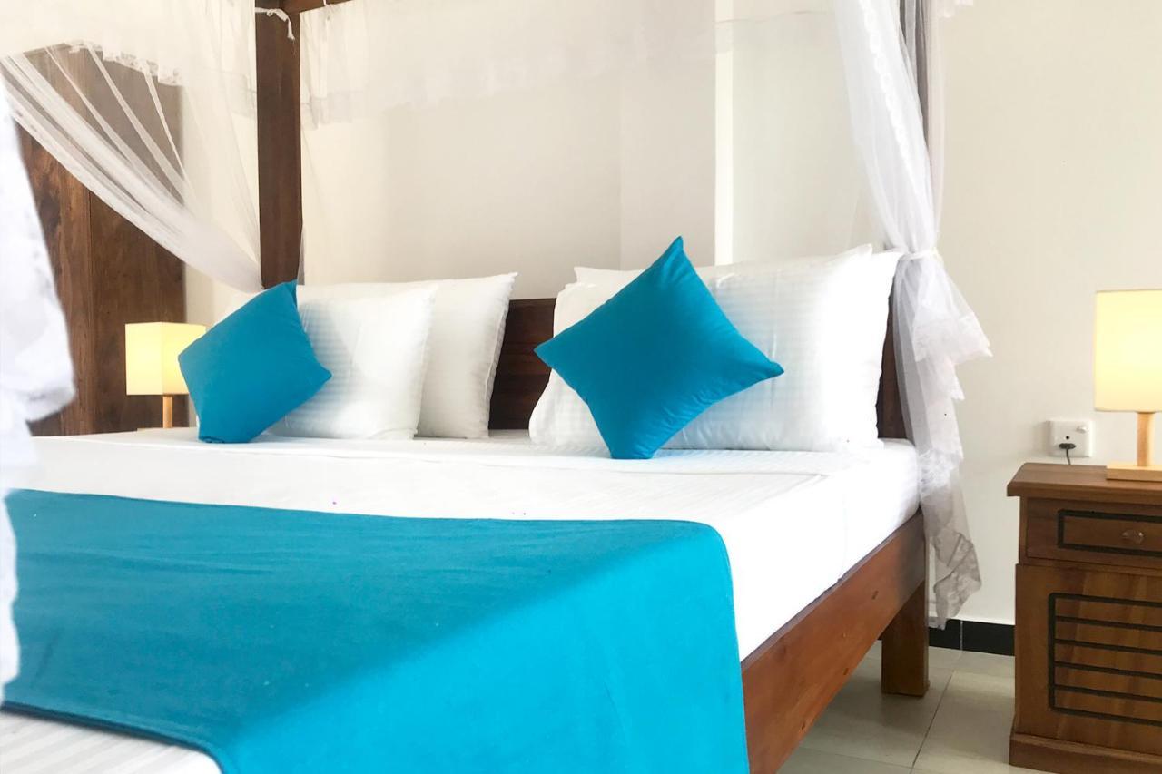 Hotel The Blue Haze Weligama Extérieur photo