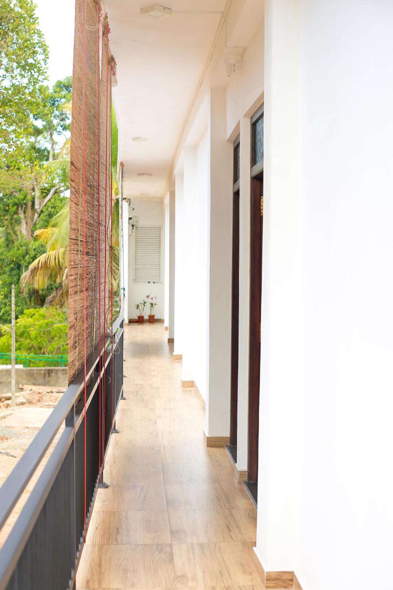 Hotel The Blue Haze Weligama Extérieur photo