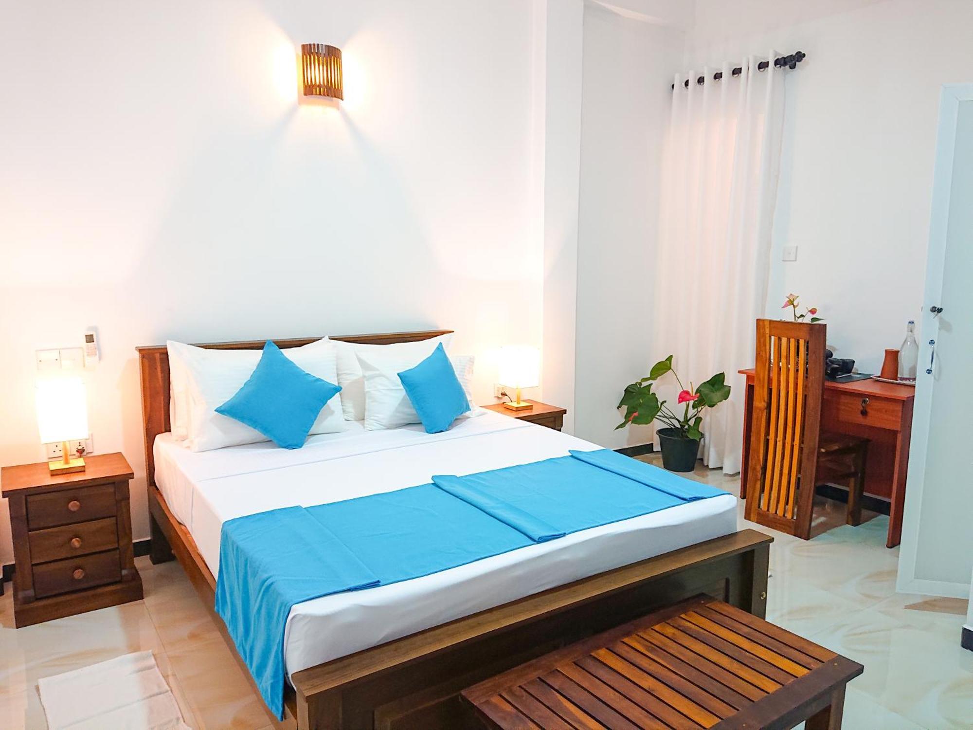 Hotel The Blue Haze Weligama Extérieur photo